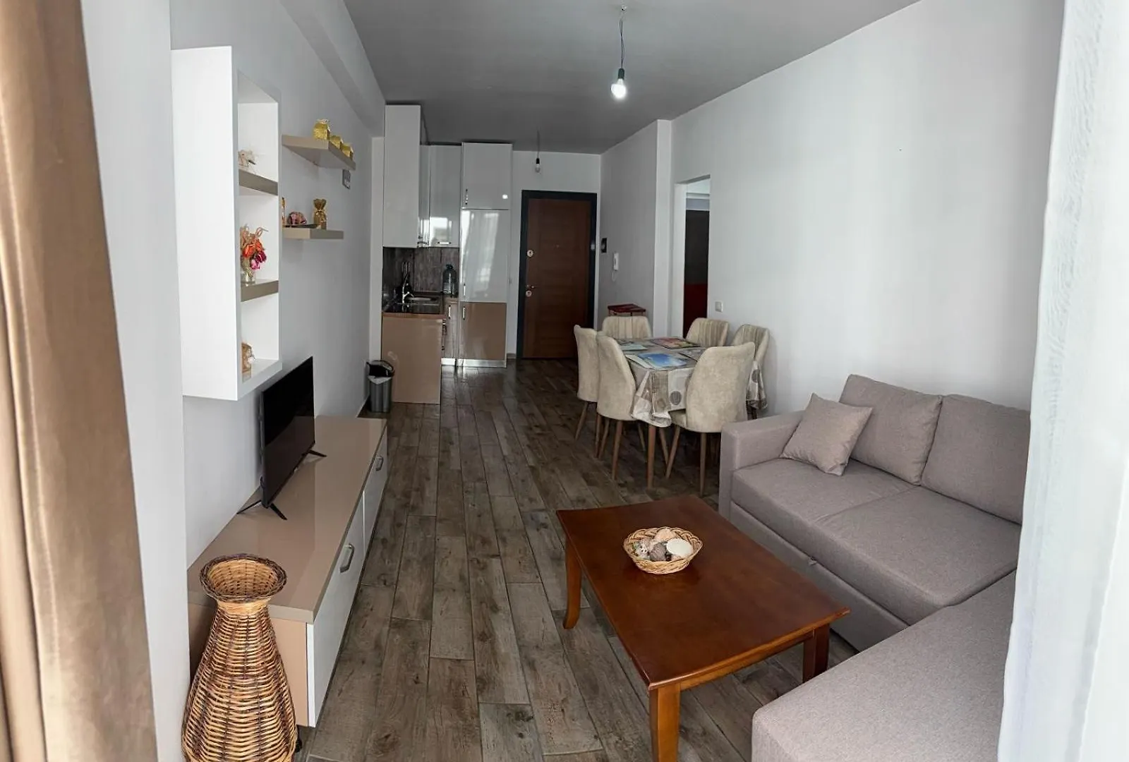 Bajraktari Apartment Lezhë